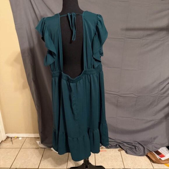 SHEIN Dress Size 4X - Picture 2 of 3